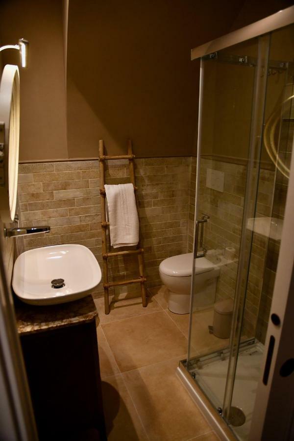 Le Stanze Del Borgo Hotel เน็ตตูโน ภายนอก รูปภาพ