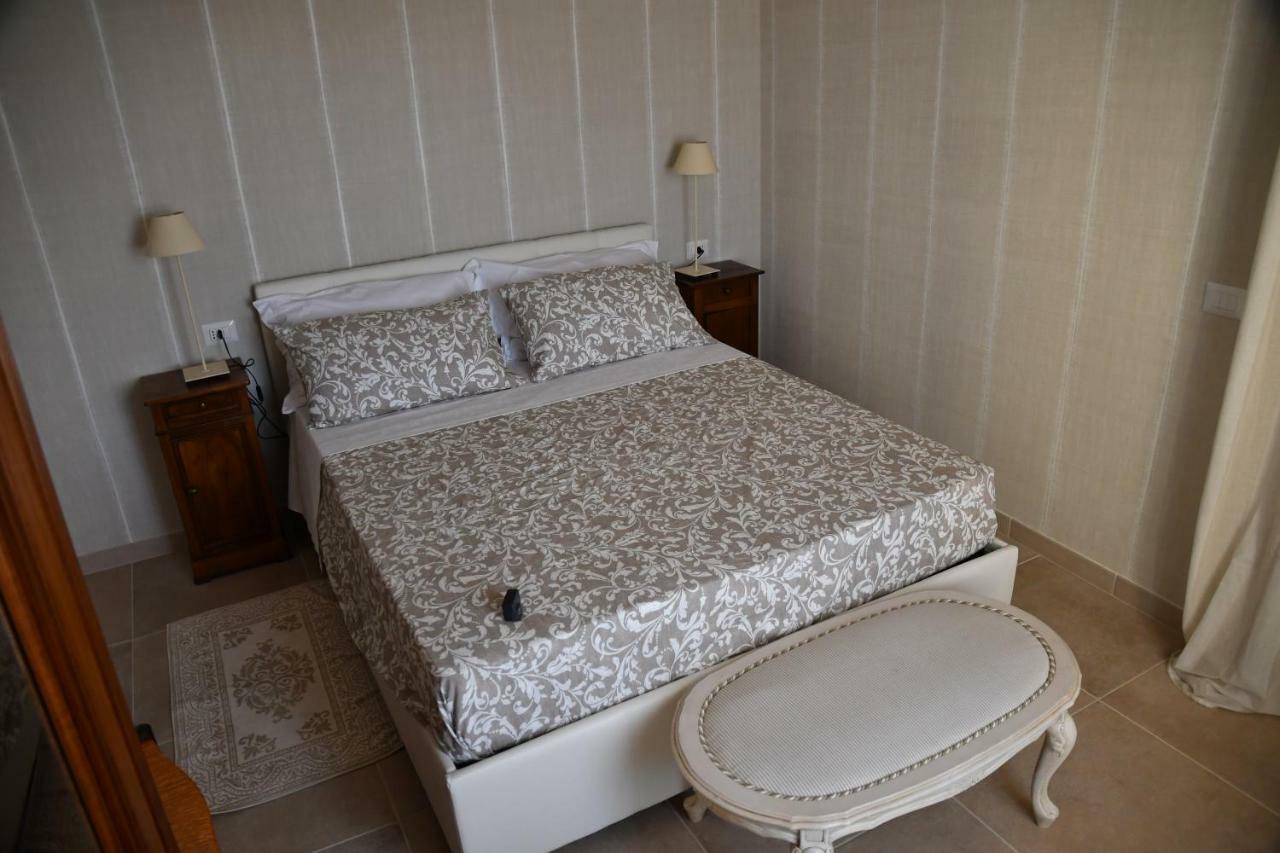 Le Stanze Del Borgo Hotel เน็ตตูโน ภายนอก รูปภาพ
