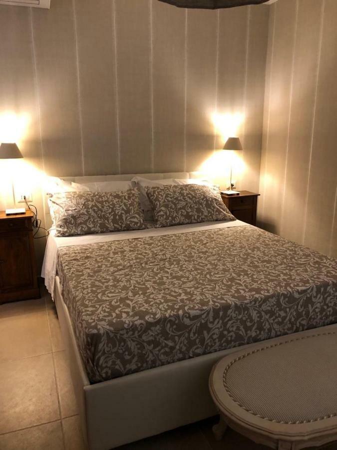Le Stanze Del Borgo Hotel เน็ตตูโน ภายนอก รูปภาพ