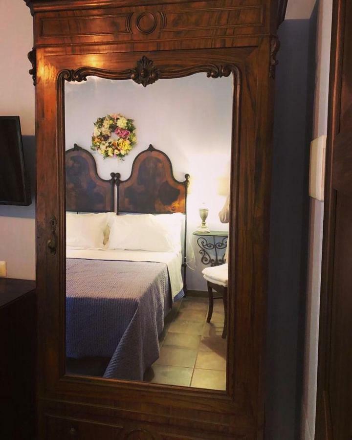 Le Stanze Del Borgo Hotel เน็ตตูโน ภายนอก รูปภาพ